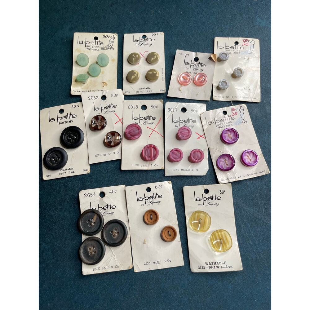 VTG Lot of La Petite Sewing Buttons on Cards Variety Sizes and Colors Craft